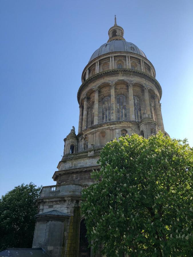 Aux Pieds De La Cathedrale Apartman Boulogne-sur-Mer Kültér fotó